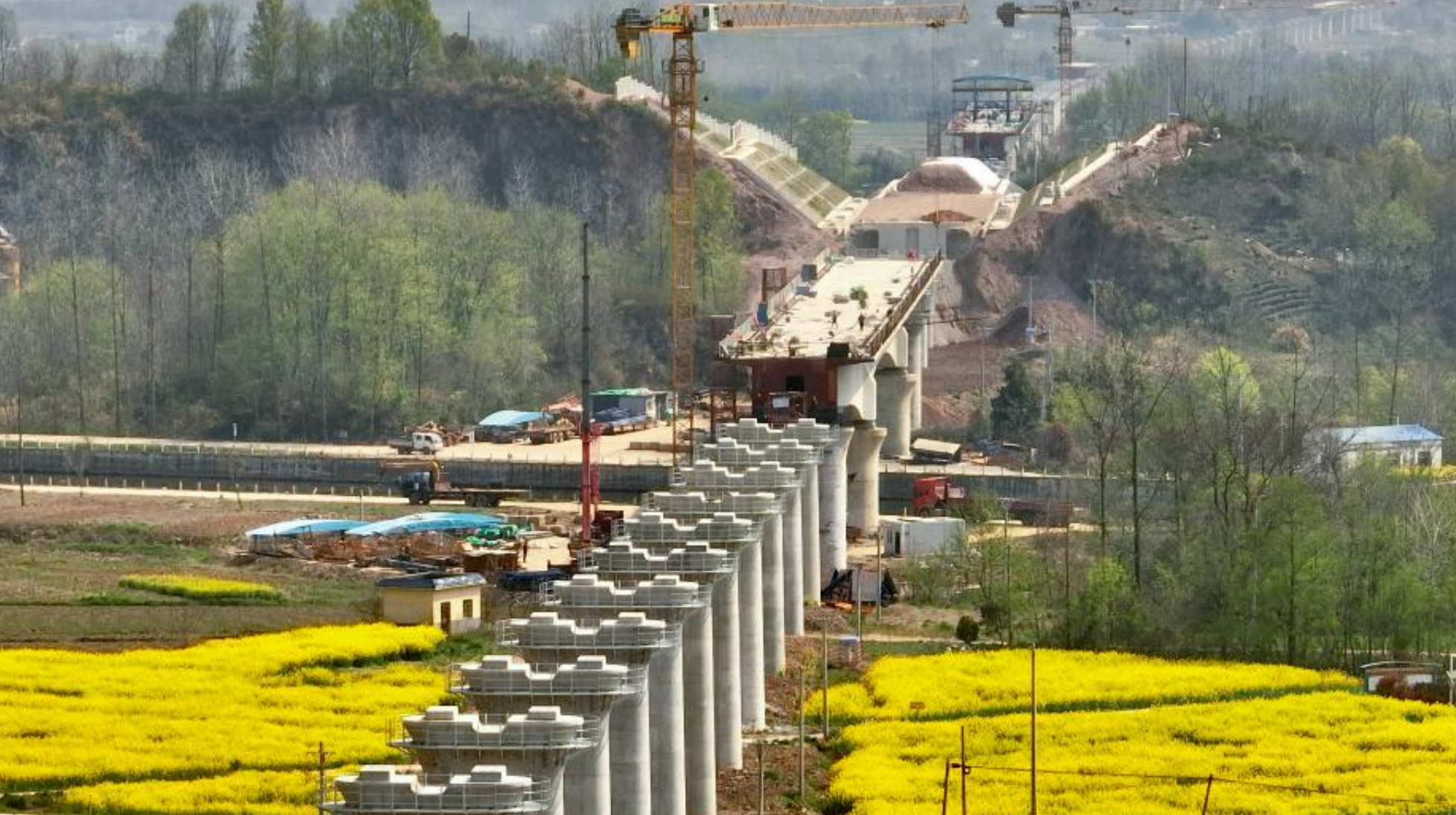 深圳市雷雨大风黄色预警_深圳飑线天气影响_深圳天气预报
