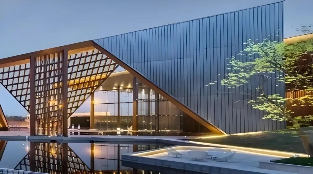 中国铁建地产掉出千亿阵营后，2025年净利亏损31亿，孙洪军难挽颓势？