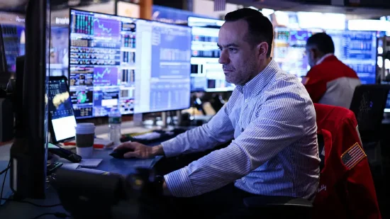 早盘:美股继续下滑 纳指下跌1.1%